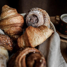 Load image into Gallery viewer, 6 Assorted Pastries