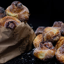 Load image into Gallery viewer, 6 Assorted Pastries